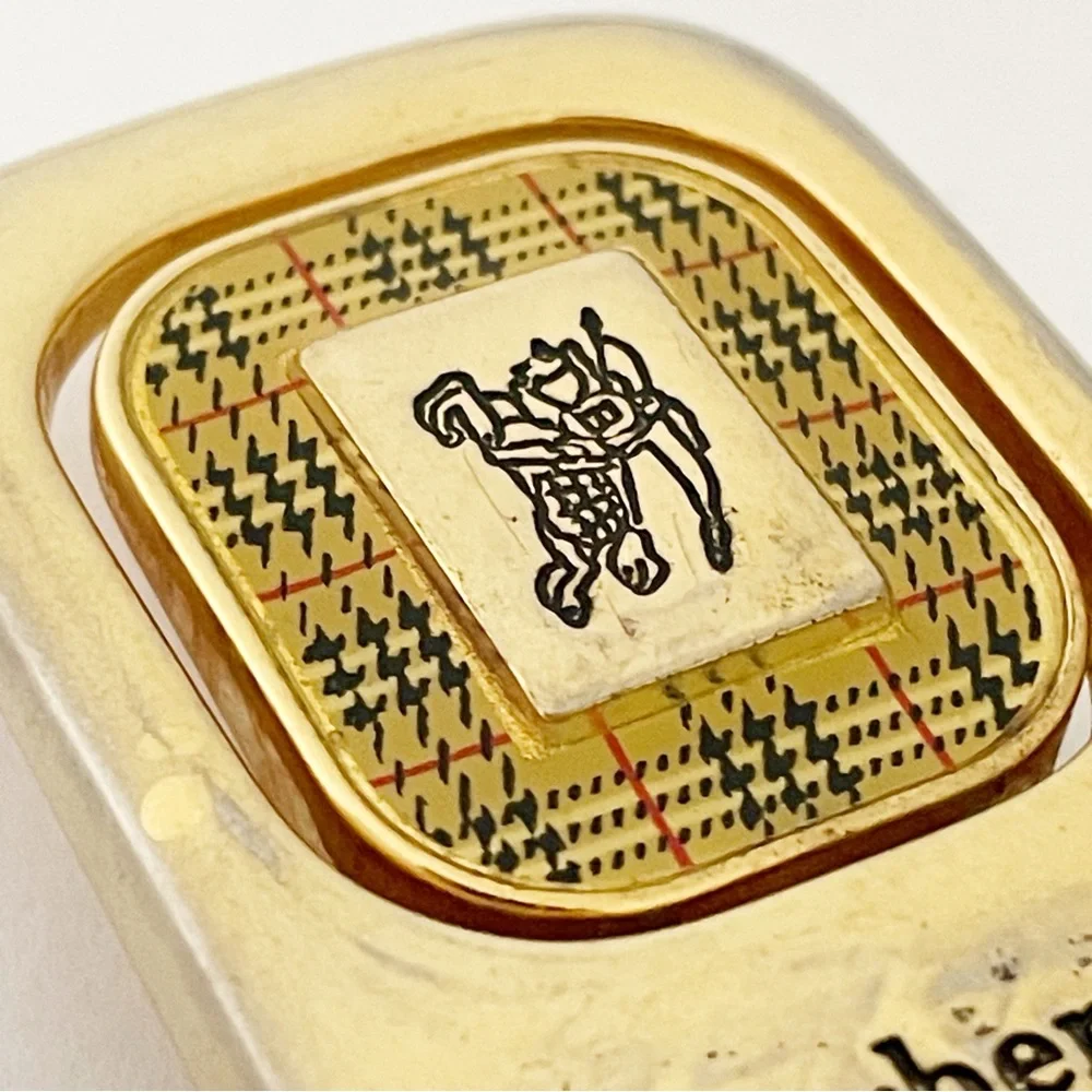 Burberry gold tone nova check knight buckle vintage unisex